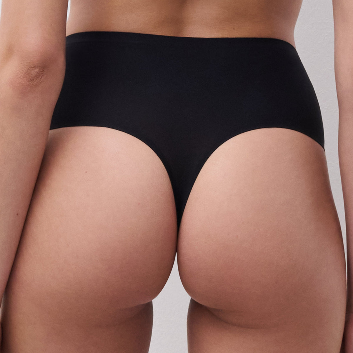 Chantelle SoftStretch High-Waist Thong