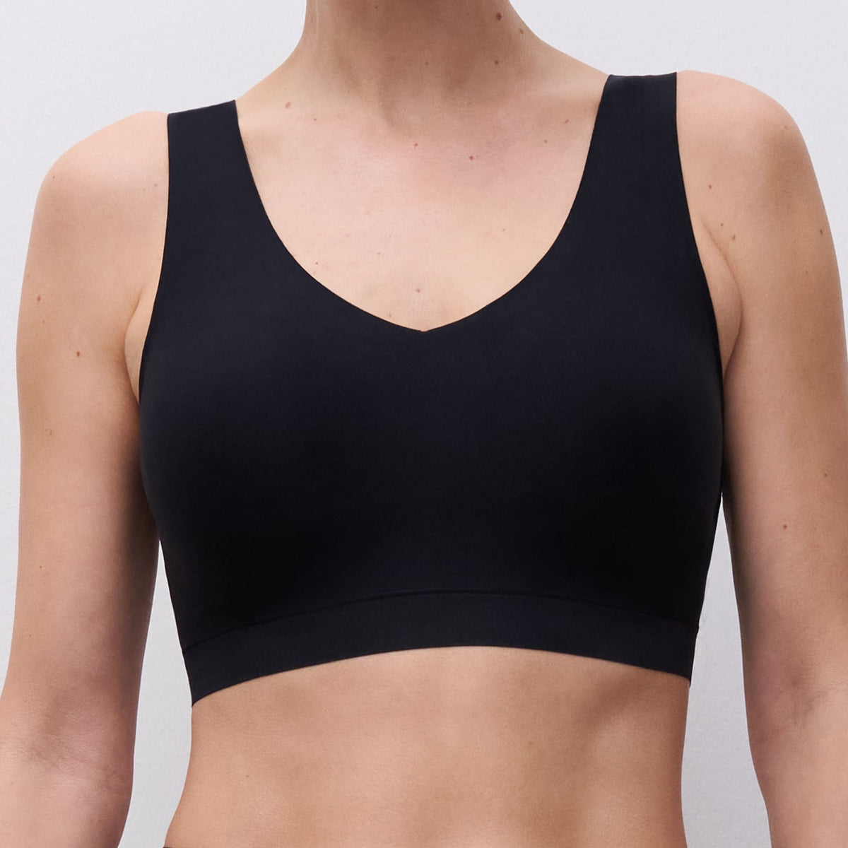 Chantelle SoftStretch V-back Padded Bralette