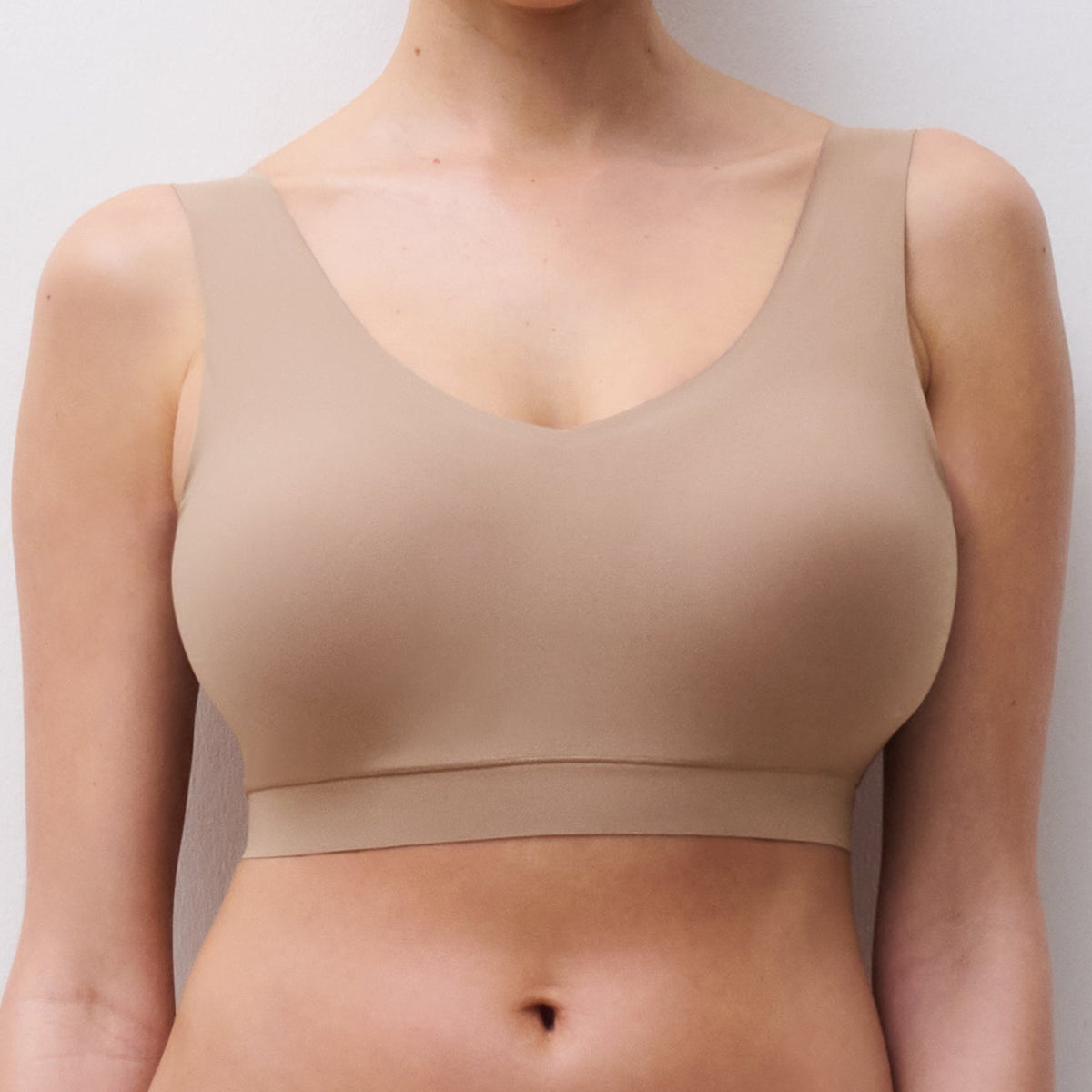 Chantelle SoftStretch V-back Padded Bralette