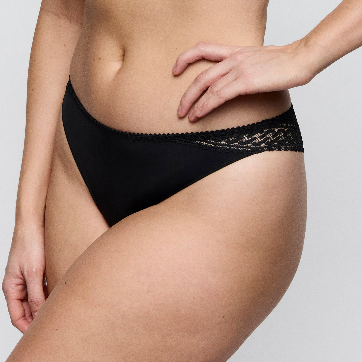 PrimaDonna Montara Thong